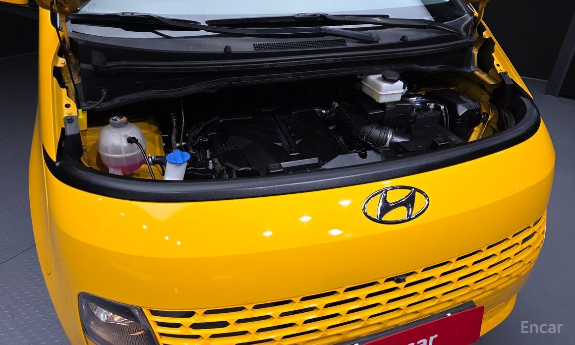 2021 Hyundai Staria  L3.5  Kinder Safety Car 15-Seater с пробегом 63 221 км