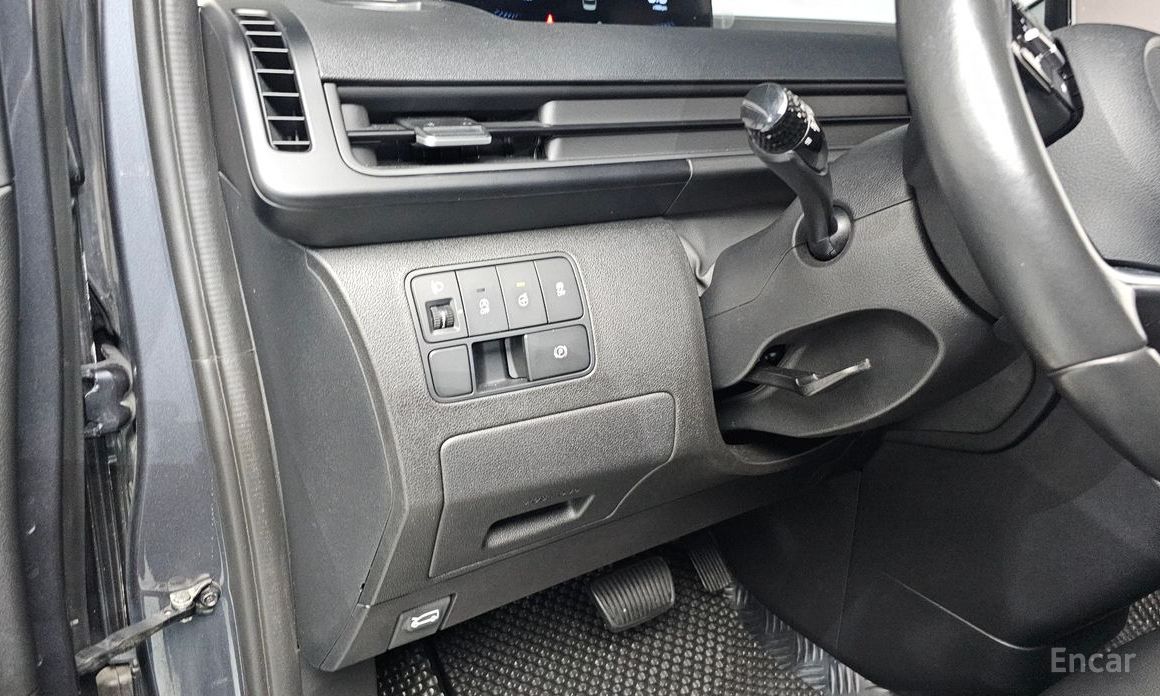 2021 Hyundai Staria  Tourer 9-Seater Modern с пробегом 72 514 км