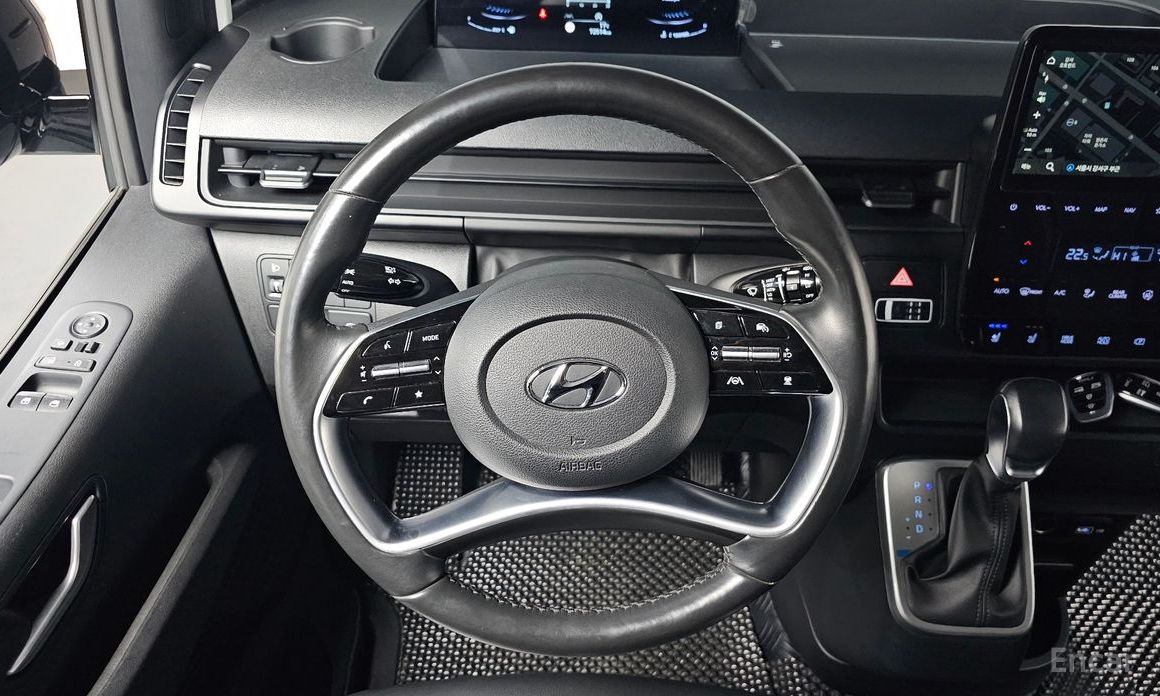 2021 Hyundai Staria  Tourer 9-Seater Modern с пробегом 72 514 км