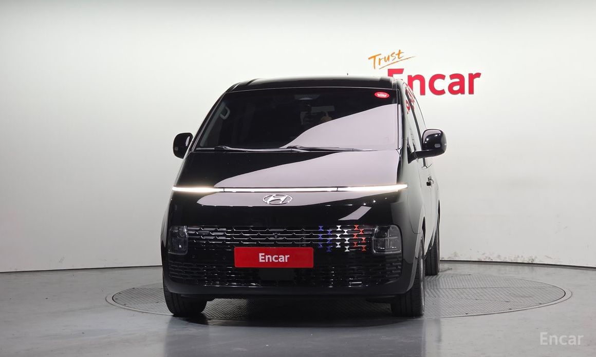 2021 Hyundai Staria  Tourer 9-Seater Modern с пробегом 56 841 км