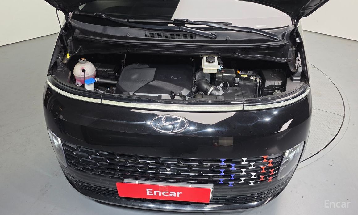2021 Hyundai Staria  Tourer 9-Seater Modern с пробегом 56 841 км
