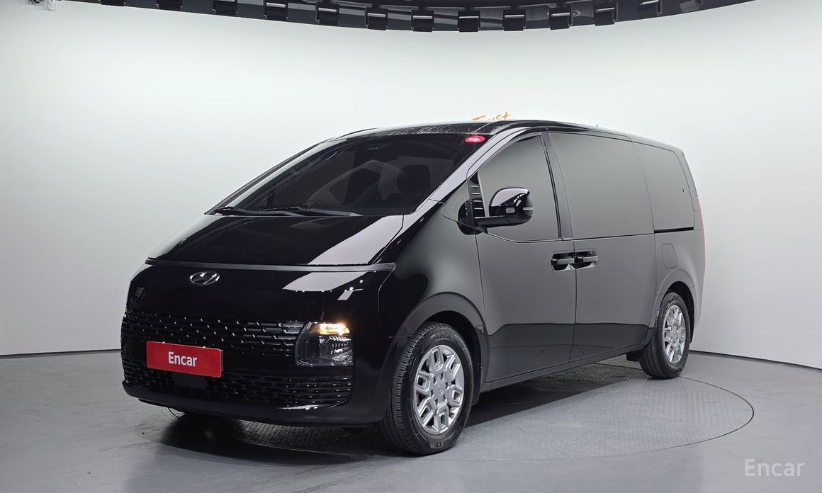 2021 Hyundai Staria  Tourer 9-Seater Modern с пробегом 49 476 км