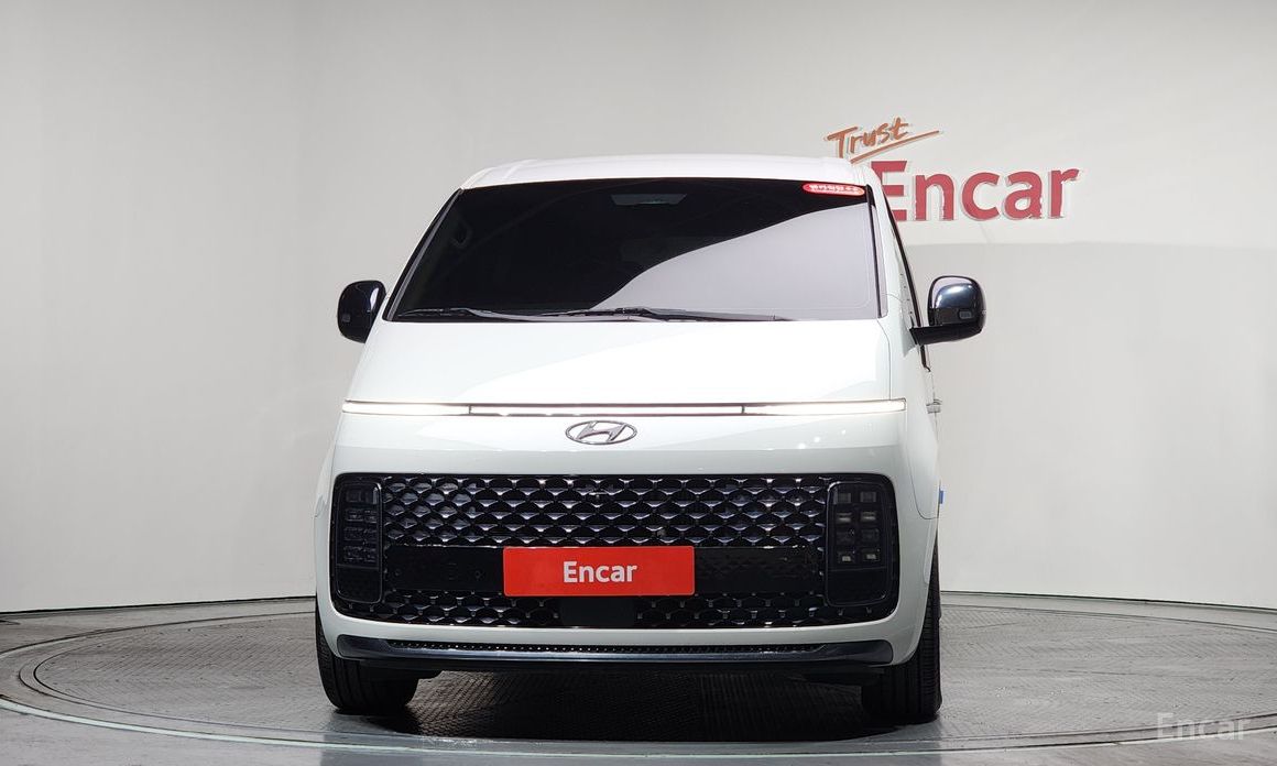 2022 Hyundai Staria  4WD Lounge 9-Seater Inspiration с пробегом 137 945 км