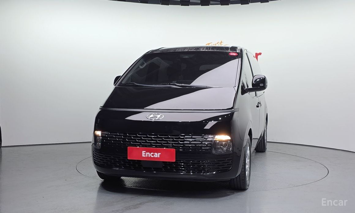 2021 Hyundai Staria  Tourer 9-Seater Modern с пробегом 49 476 км