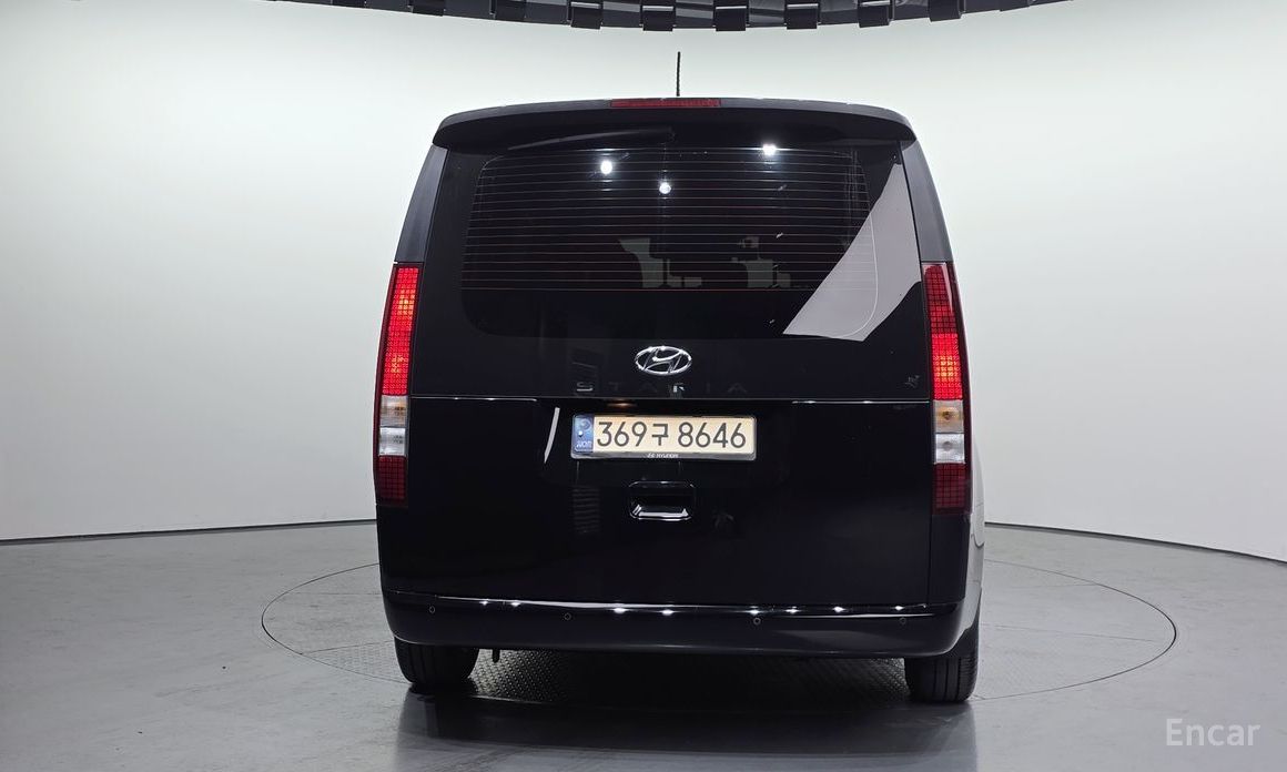 2021 Hyundai Staria  Tourer 9-Seater Modern с пробегом 49 476 км