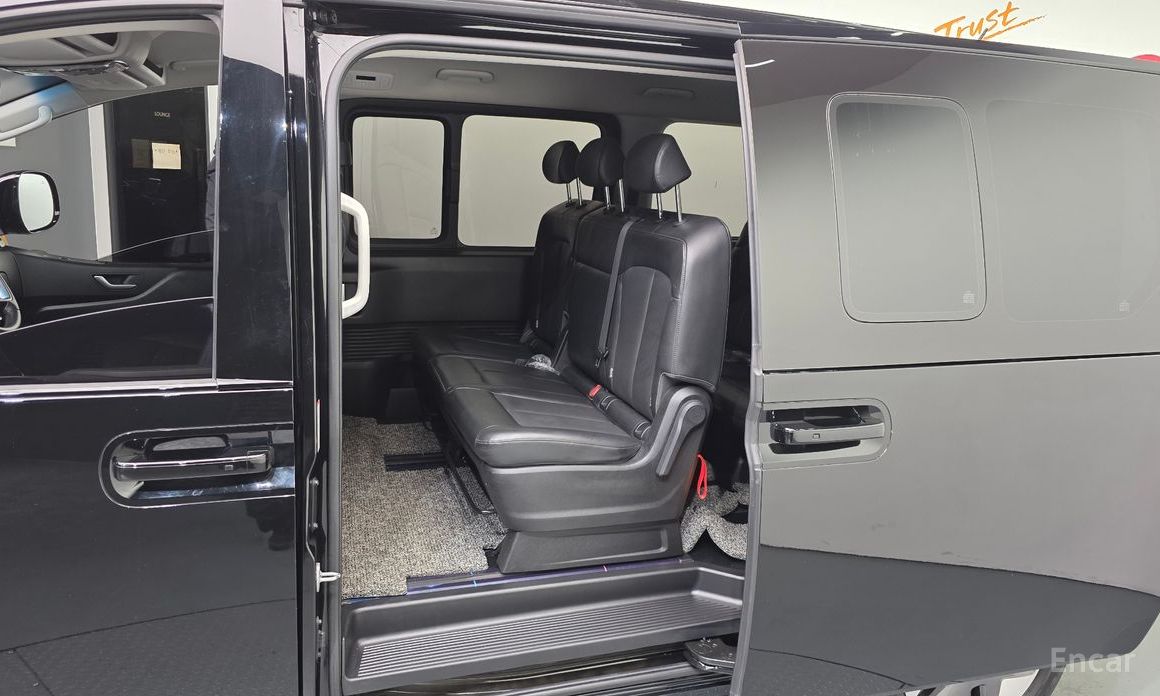 2021 Hyundai Staria  Tourer 9-Seater Modern с пробегом 56 841 км