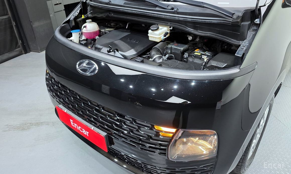 2021 Hyundai Staria  Tourer 9-Seater Modern с пробегом 49 476 км