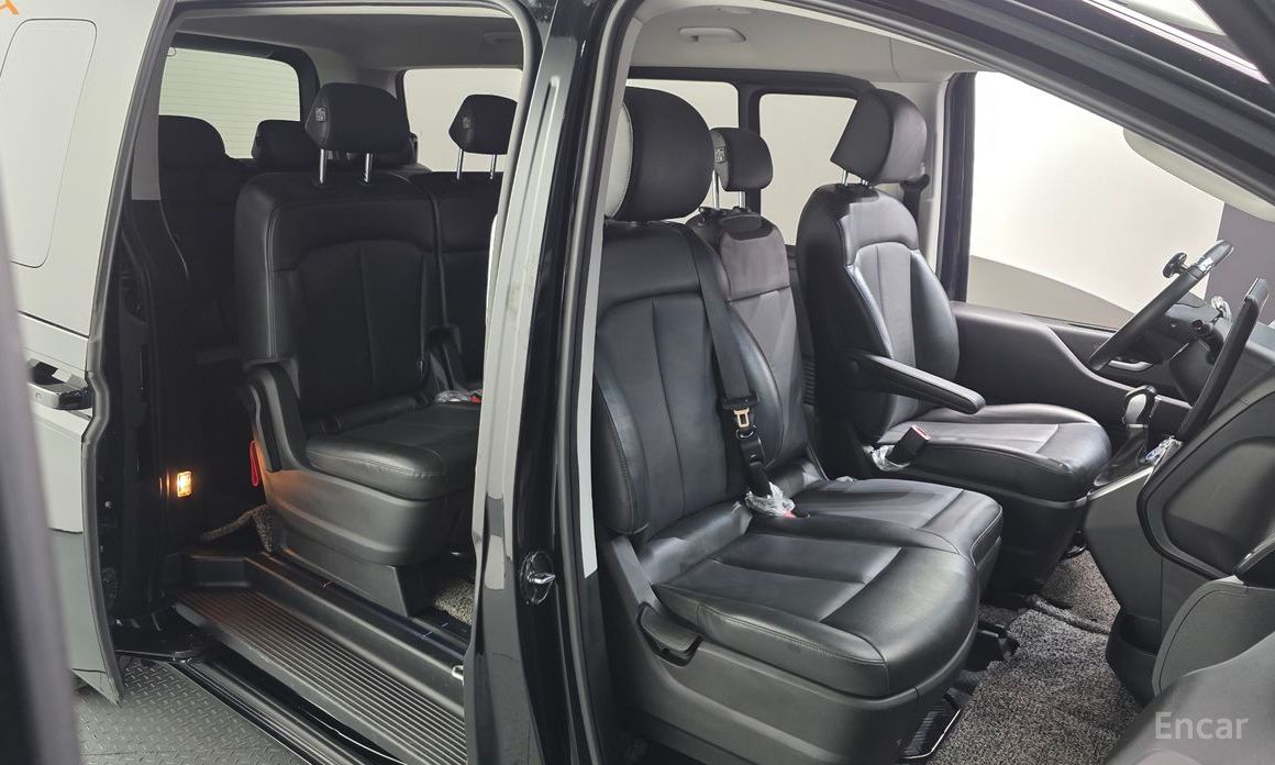 2021 Hyundai Staria  Tourer 9-Seater Modern с пробегом 56 841 км