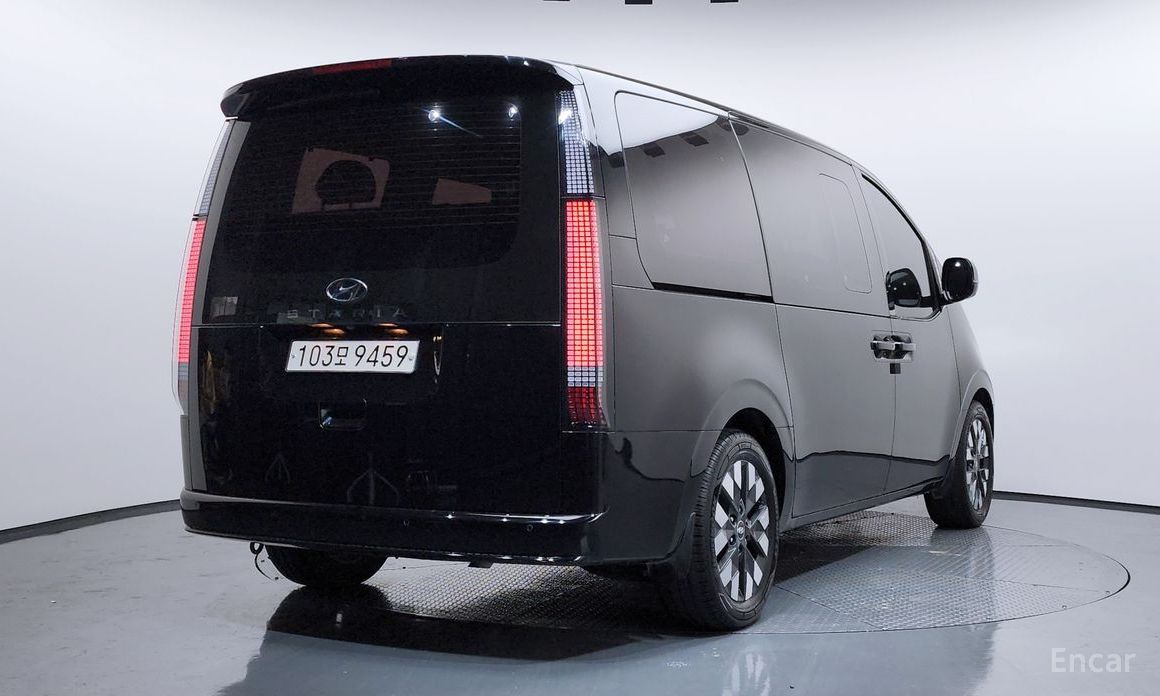 2021 Hyundai Staria  Lounge 9-Seater Inspiration с пробегом 125 766 км