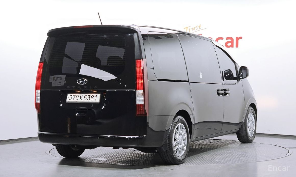 2021 Hyundai Staria  L3.5 Tourer 9-Seater Modern с пробегом 96 393 км