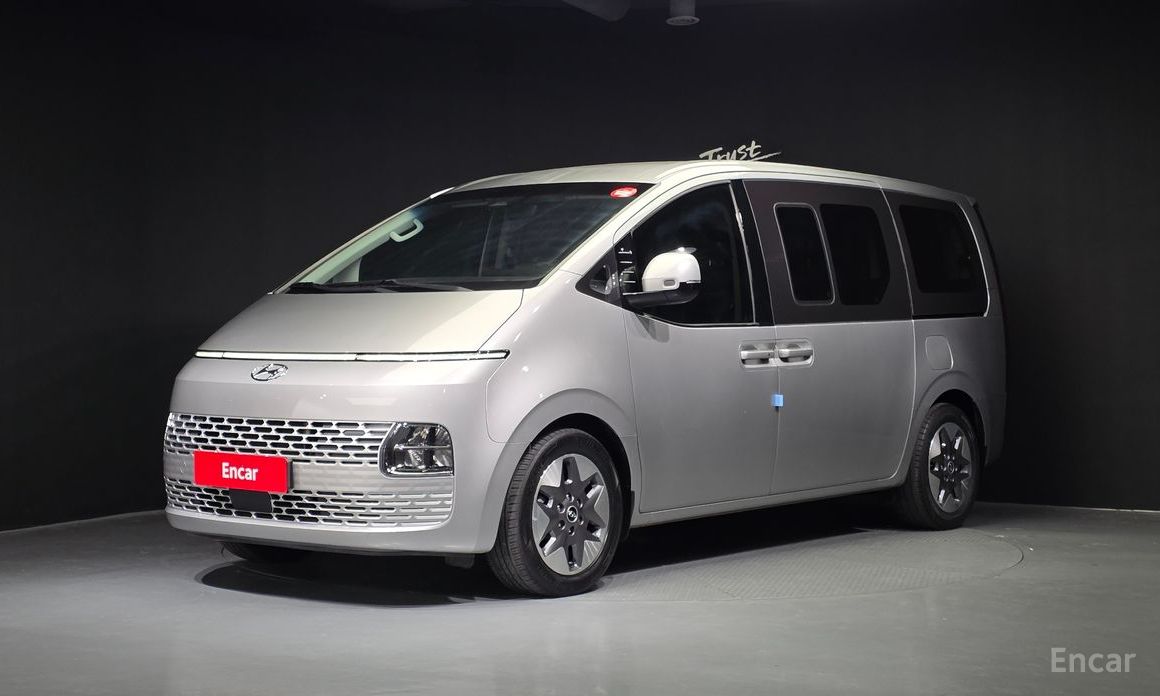 2021 Hyundai Staria  4WD Tourer 9-Seater Modern с пробегом 68 349 км