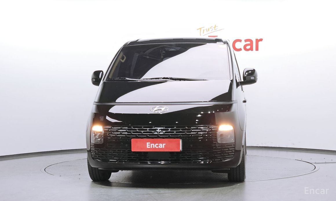 2021 Hyundai Staria  L3.5 Tourer 9-Seater Modern с пробегом 96 393 км