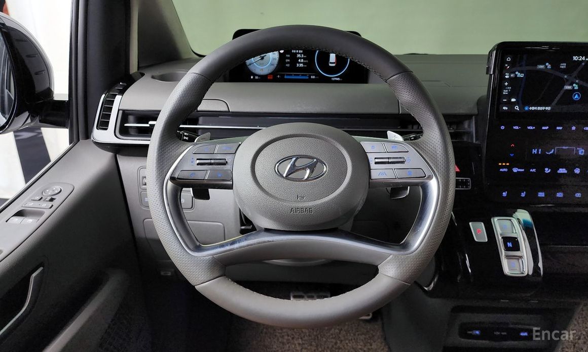 2022 Hyundai Staria  4WD Lounge 9-Seater Inspiration с пробегом 137 945 км