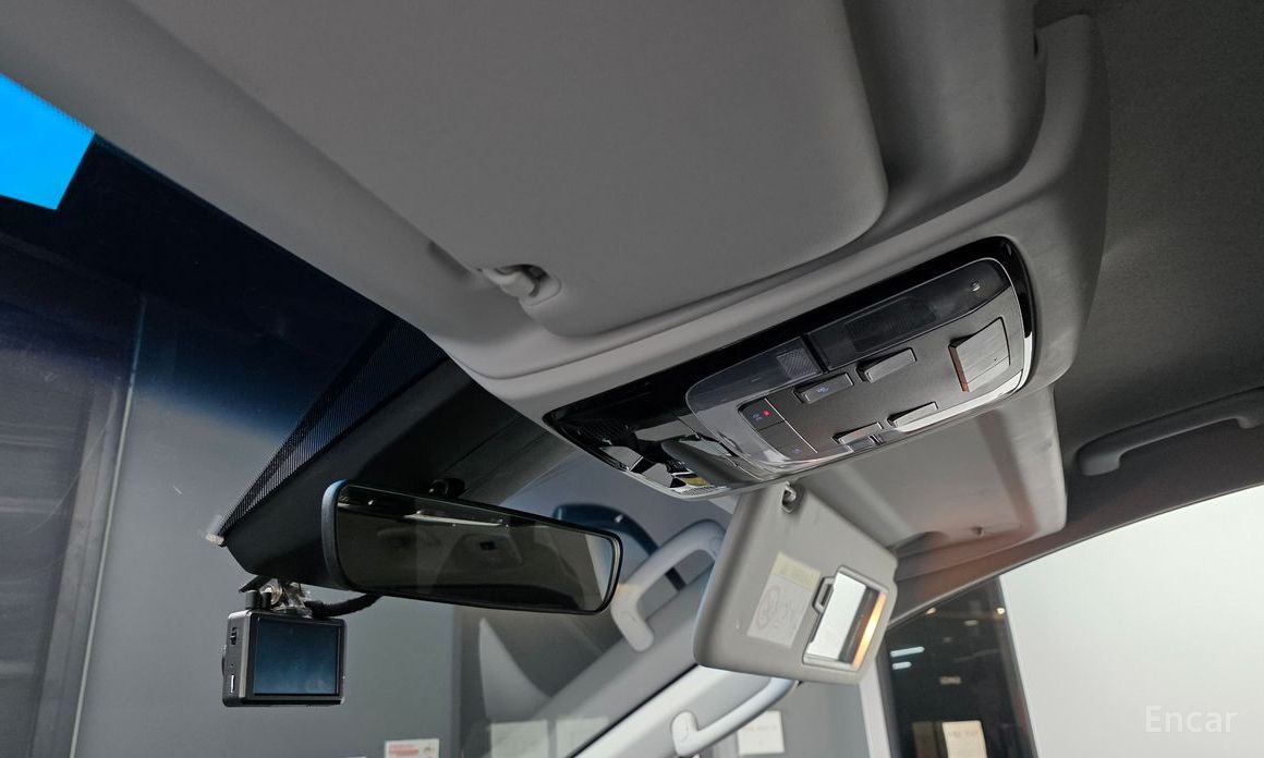 2021 Hyundai Staria  Tourer 9-Seater Modern с пробегом 56 841 км