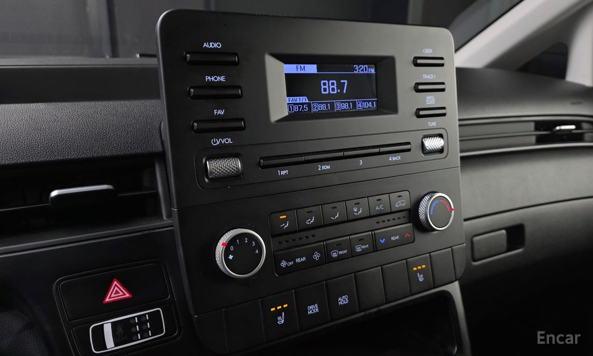 2021 Hyundai Staria  Tourer 9-Seater Modern с пробегом 49 476 км