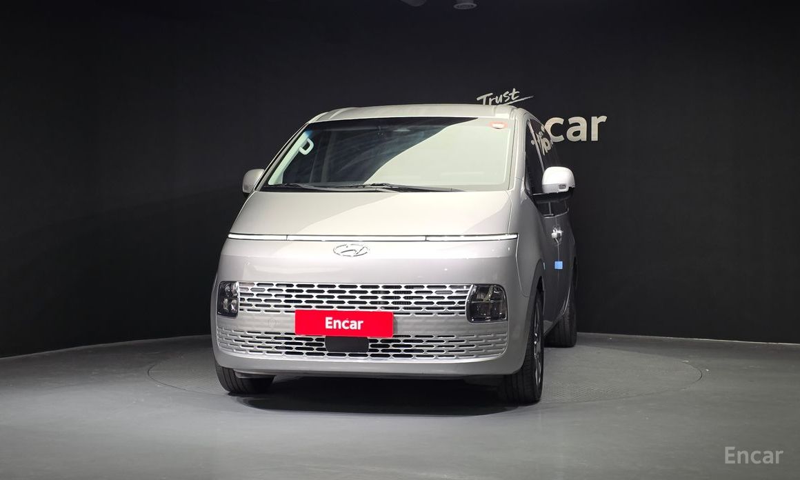 2021 Hyundai Staria  4WD Tourer 9-Seater Modern с пробегом 68 349 км