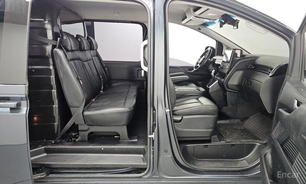 2022 Hyundai Staria  Cargo 5-Seater Modern с пробегом 72 127 км