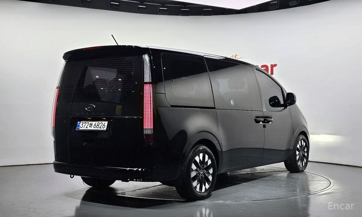 2021 Hyundai Staria  L3.5 Lounge 9-Seater Inspiration с пробегом 145 686 км