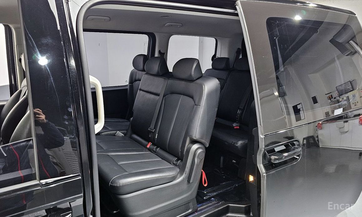 2022 Hyundai Staria  Tourer 9-Seater Modern с пробегом 40 734 км