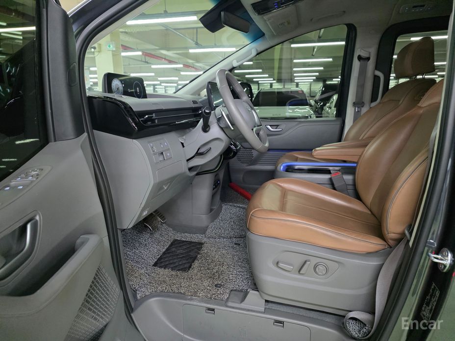 2021 Hyundai Staria  L3.5 Lounge 7-Seater Inspiration с пробегом 75 867 км