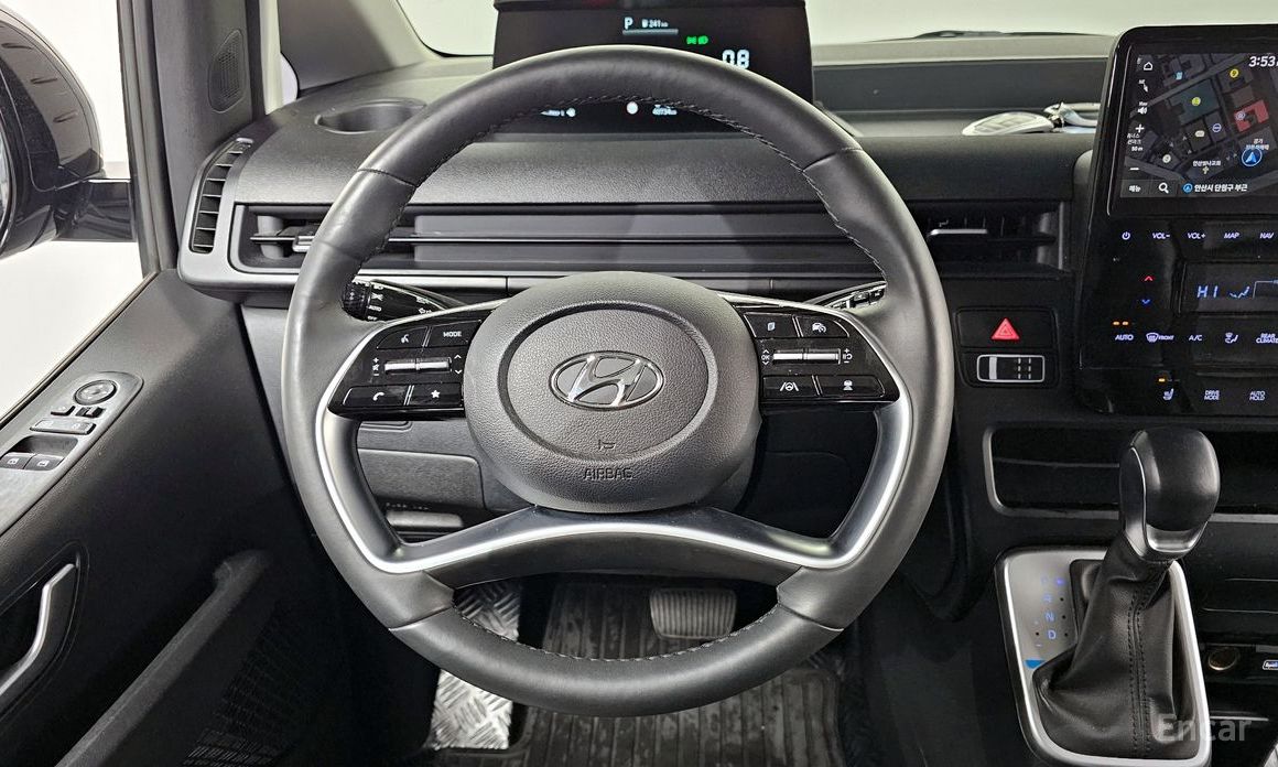 2022 Hyundai Staria  Tourer 9-Seater Modern с пробегом 40 734 км