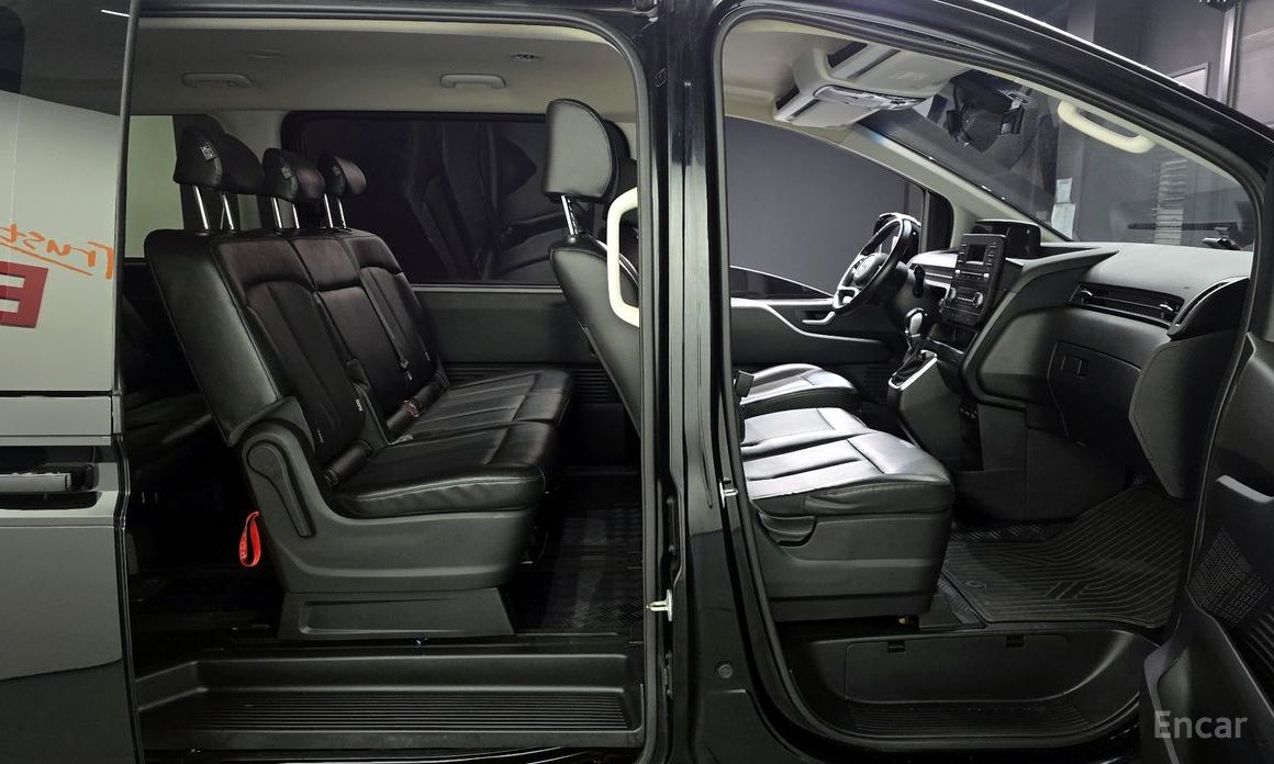 2021 Hyundai Staria  Tourer 9-Seater Modern с пробегом 49 476 км