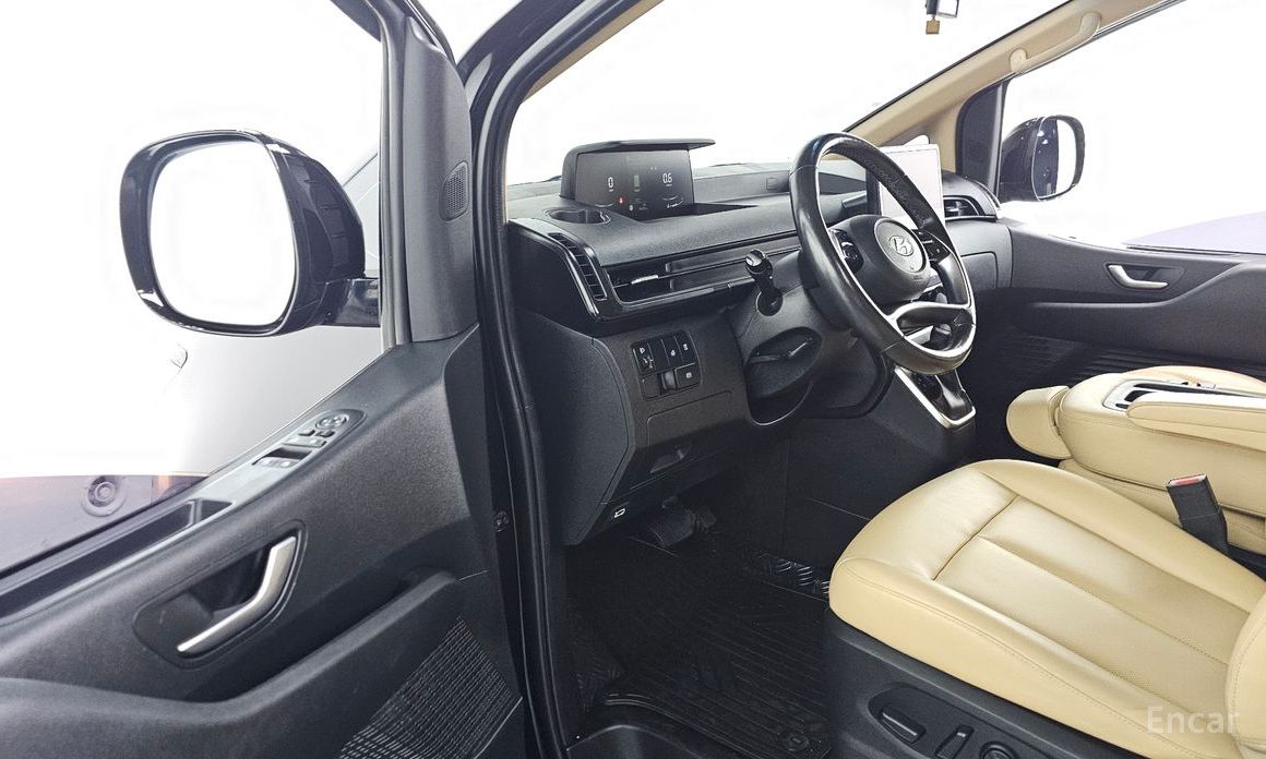 2021 Hyundai Staria  L3.5 Tourer 9-Seater Modern с пробегом 96 393 км