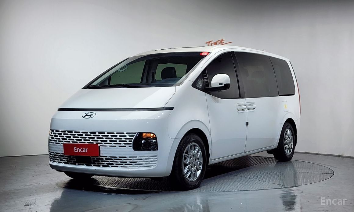 2022 Hyundai Staria  4WD Tourer 9-Seater Modern с пробегом 56 707 км