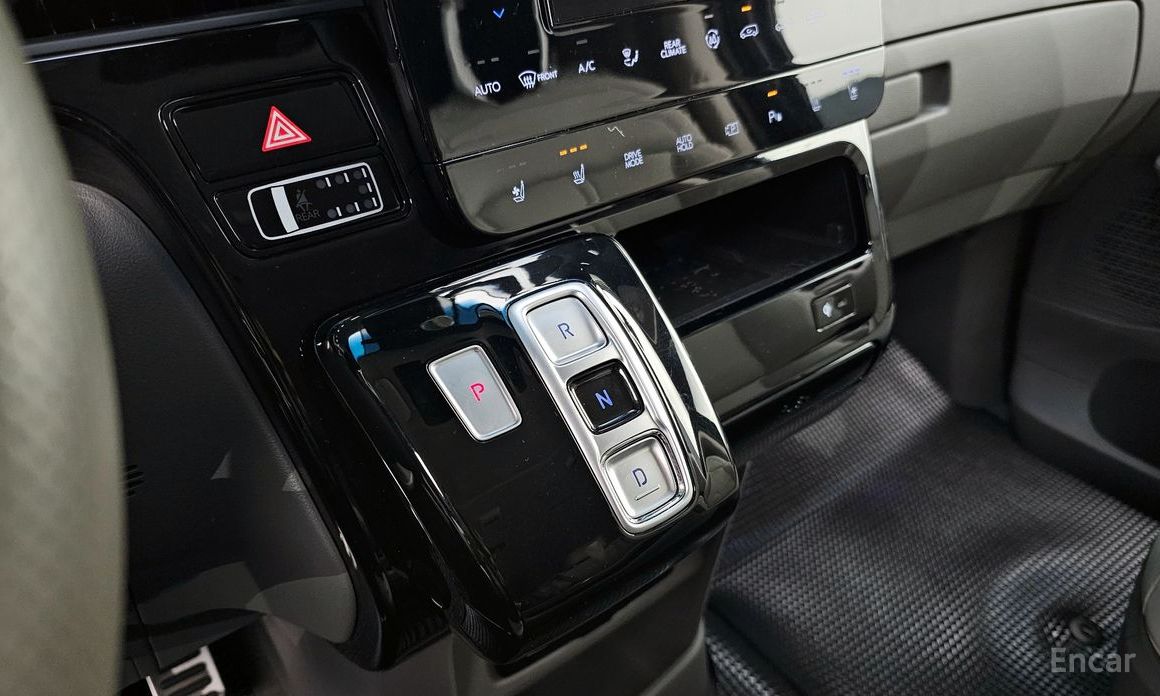 2021 Hyundai Staria  L3.5 Lounge 9-Seater Inspiration с пробегом 145 686 км