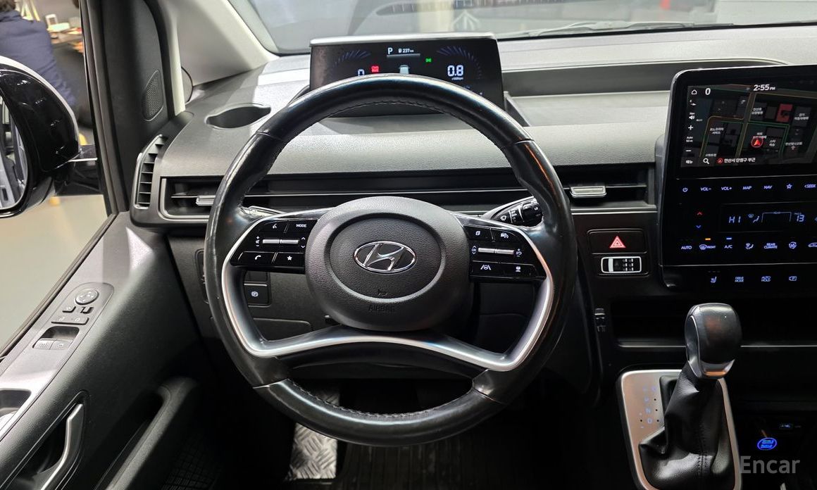 2021 Hyundai Staria  4WD Tourer 9-Seater Modern с пробегом 68 349 км
