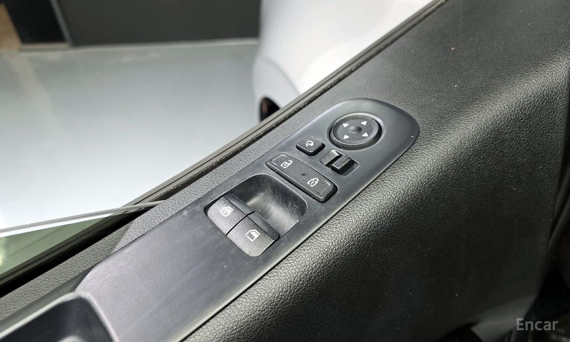 2021 Hyundai Staria  4WD Tourer 9-Seater Modern с пробегом 68 349 км