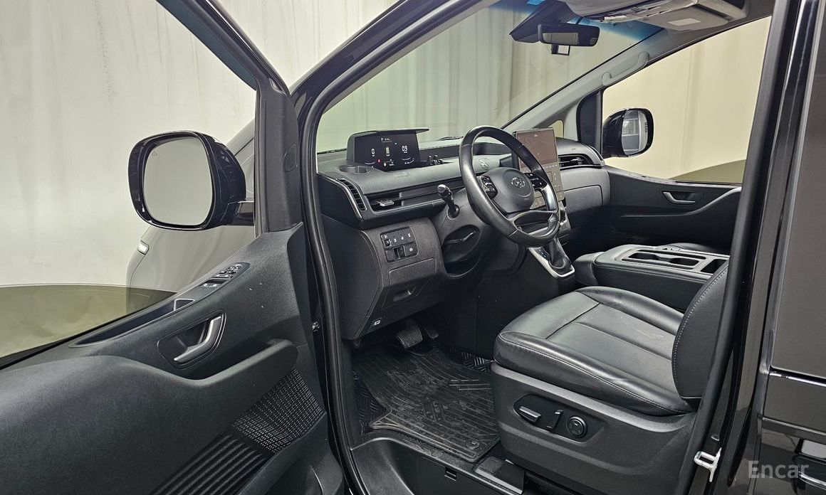 2021 Hyundai Staria  Tourer 9-Seater Modern с пробегом 90 248 км