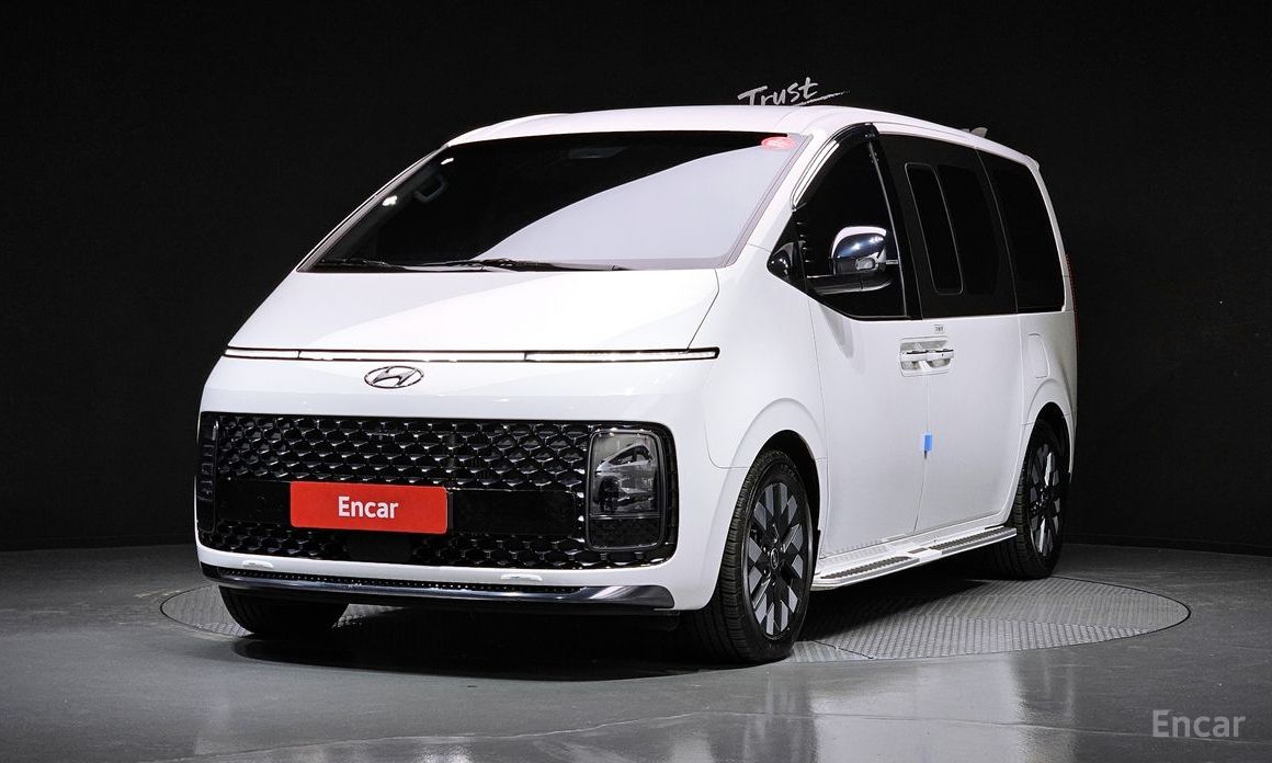 2022 Hyundai Staria  4WD Lounge 7-Seater Inspiration с пробегом 55 001 км