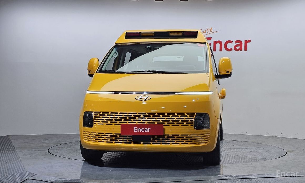 2021 Hyundai Staria  L3.5  Kinder Safety Car 15-Seater с пробегом 33 193 км