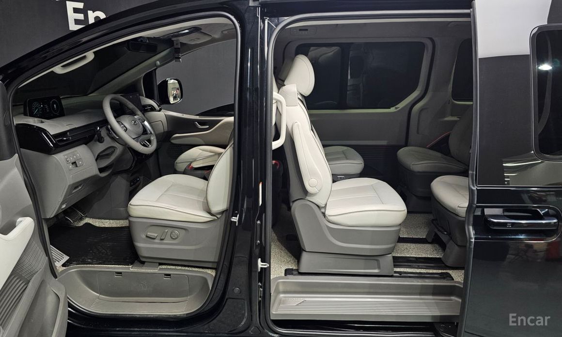 2021 Hyundai Staria  4WD Lounge 9-Seater Inspiration с пробегом 85 947 км