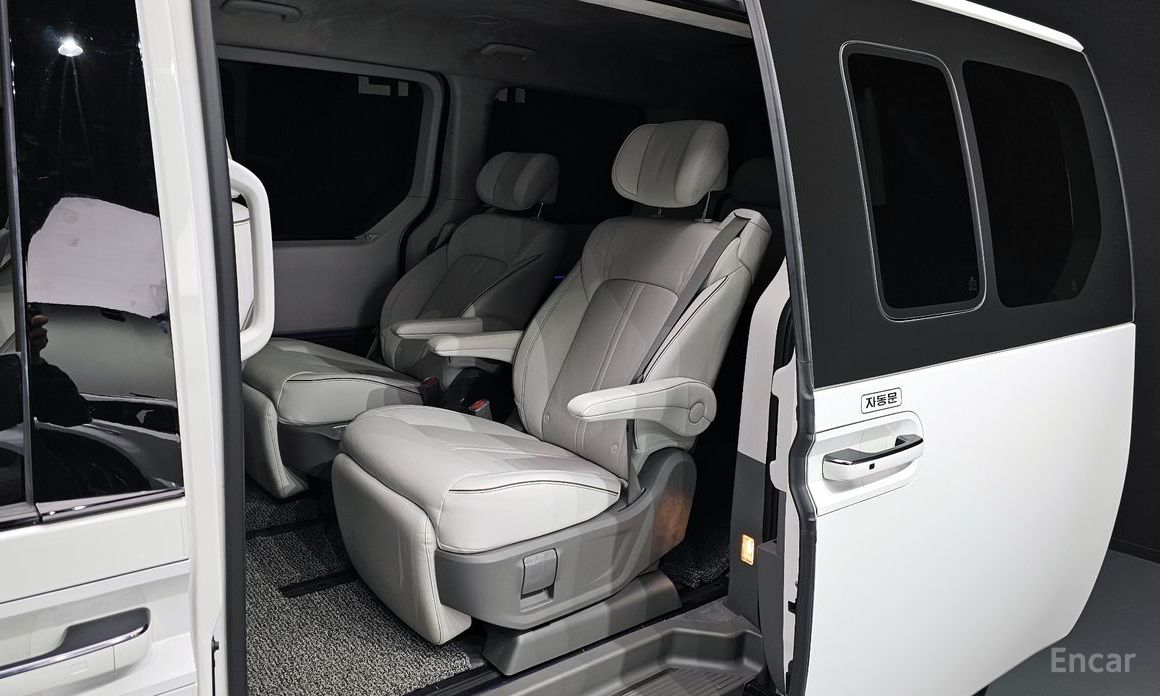 2022 Hyundai Staria  4WD Lounge 7-Seater Inspiration с пробегом 55 001 км