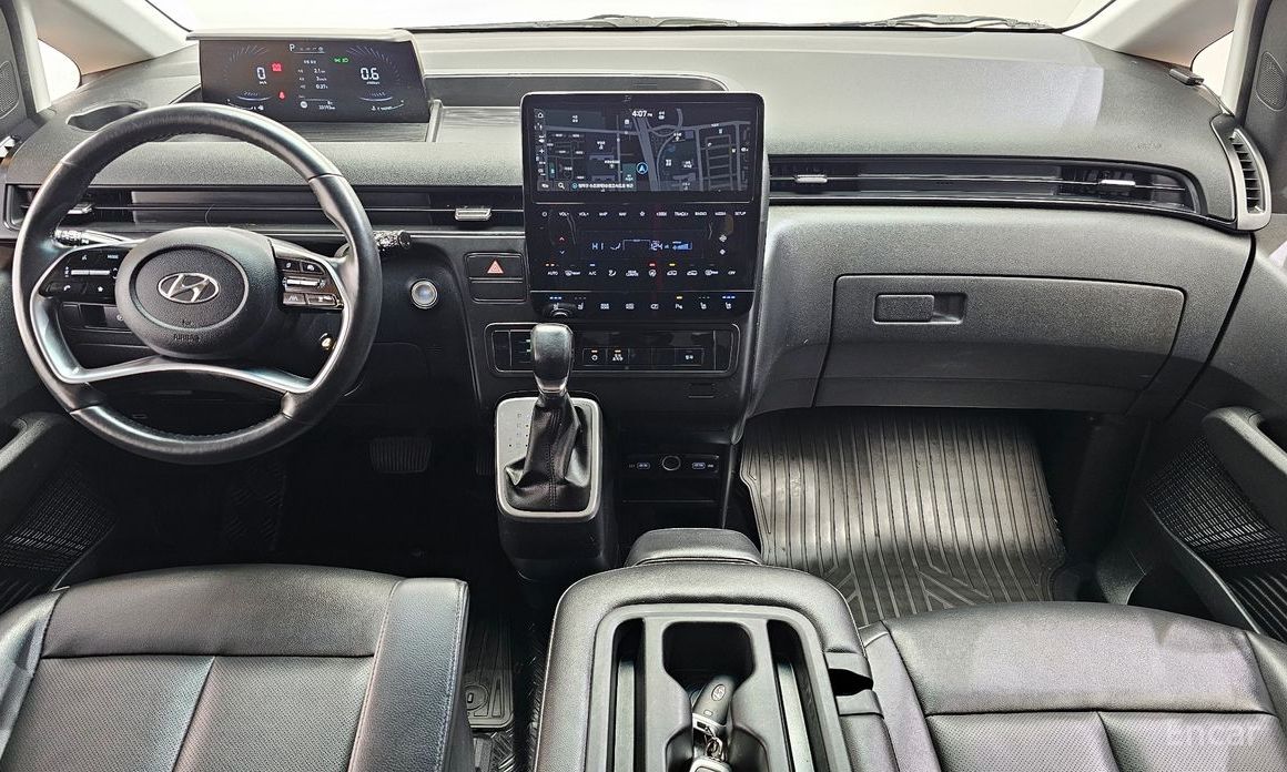 2021 Hyundai Staria  L3.5  Kinder Safety Car 15-Seater с пробегом 33 193 км