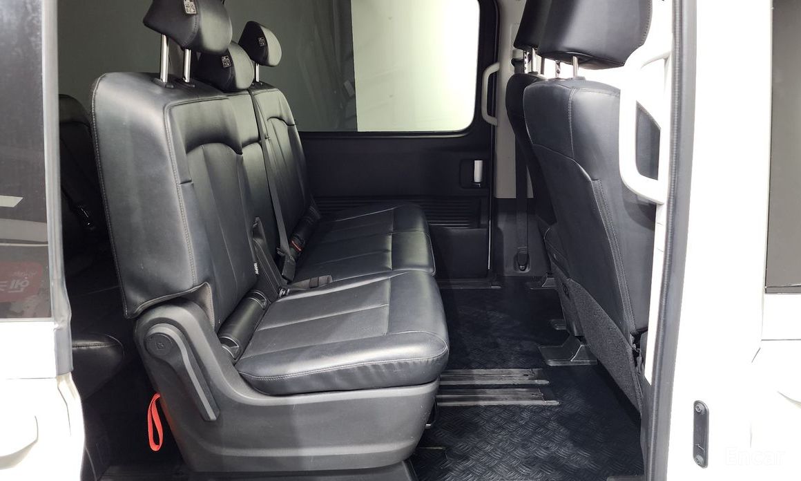 2022 Hyundai Staria  4WD Tourer 9-Seater Modern с пробегом 56 707 км