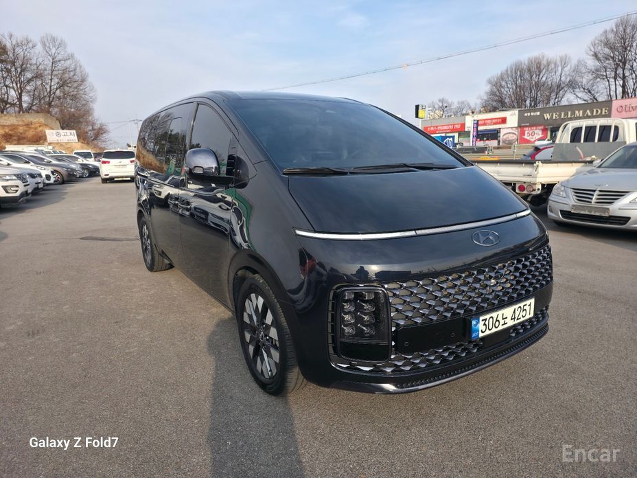 2021 Hyundai Staria  4WD Lounge 9-Seater Inspiration с пробегом 31 899 км