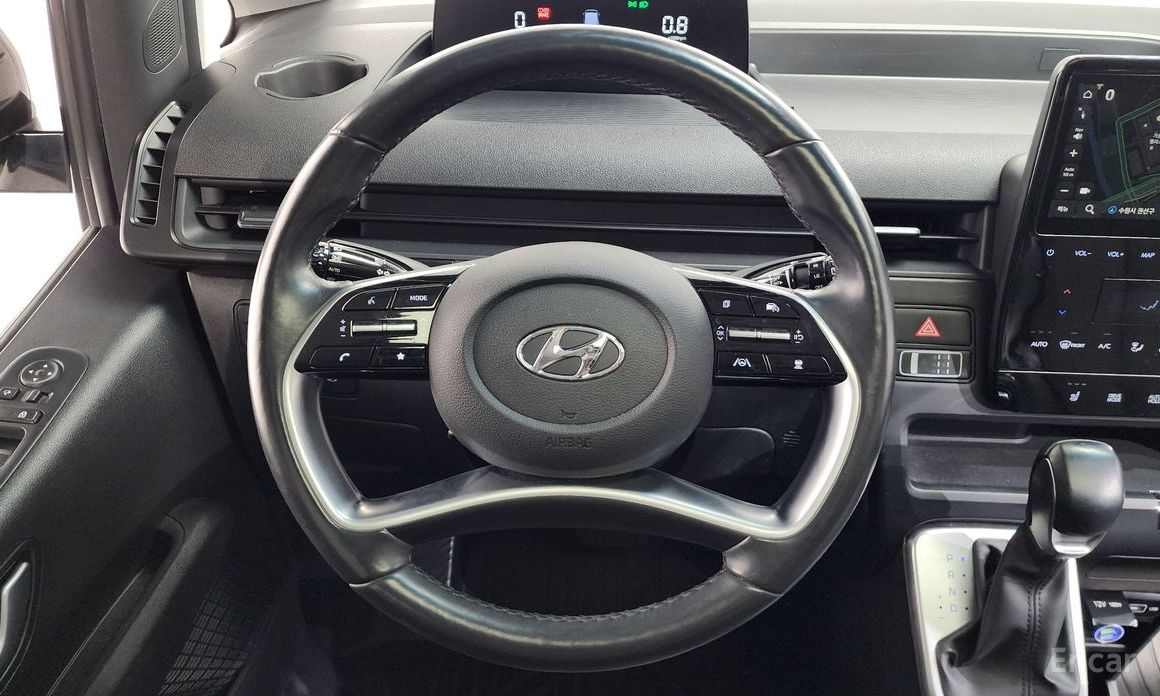 2022 Hyundai Staria  4WD Tourer 9-Seater Modern с пробегом 56 707 км