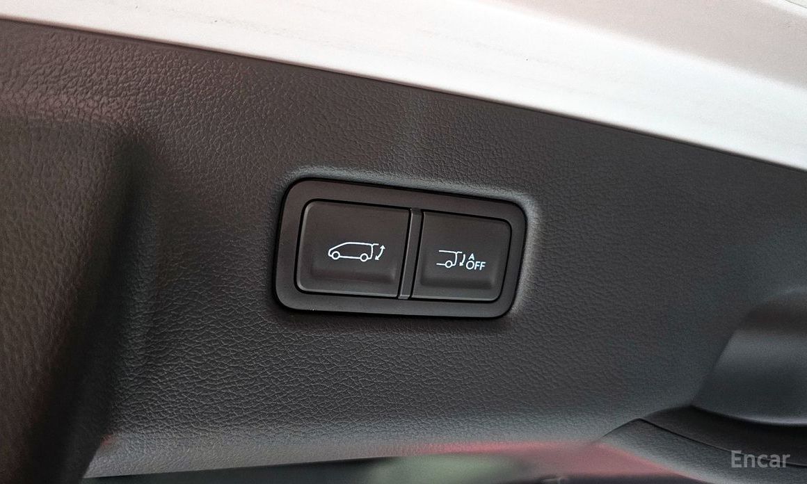 2022 Hyundai Staria  4WD Lounge 7-Seater Inspiration с пробегом 55 001 км