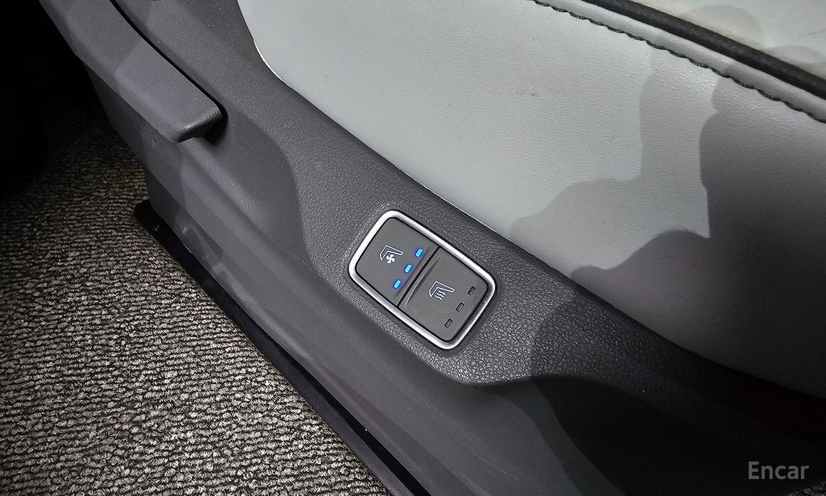 2021 Hyundai Staria  4WD Lounge 9-Seater Inspiration с пробегом 85 947 км