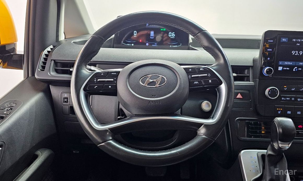 2022 Hyundai Staria  L3.5  Kinder Safety Car 15-Seater с пробегом 58 464 км