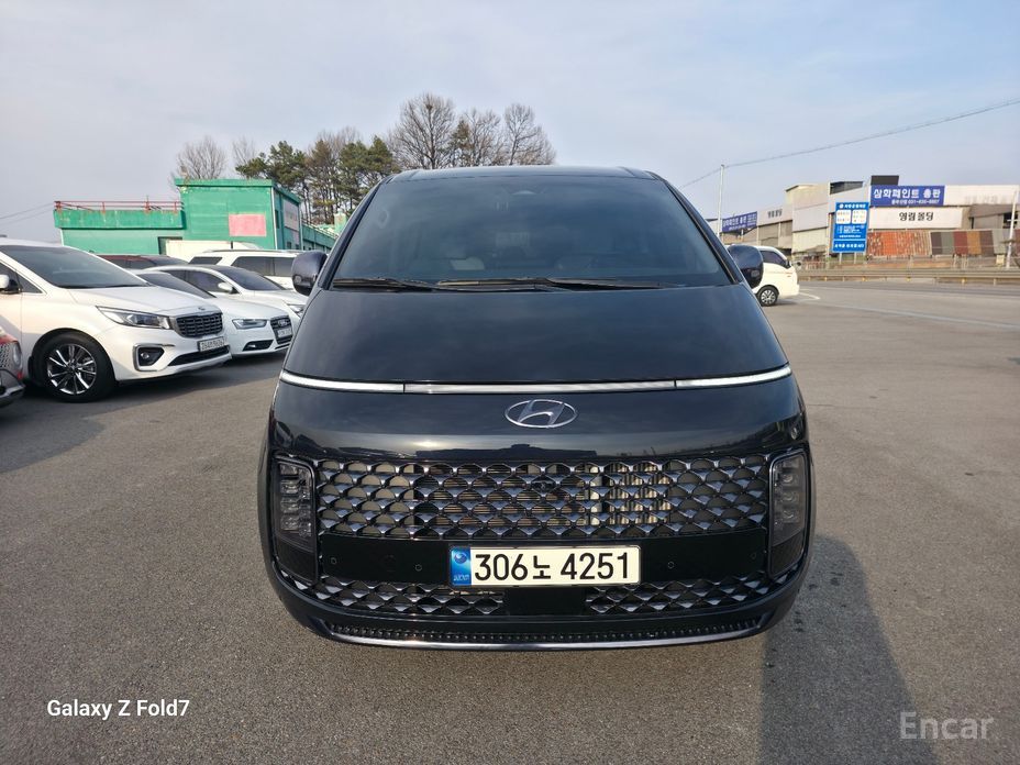 2021 Hyundai Staria  4WD Lounge 9-Seater Inspiration с пробегом 31 899 км