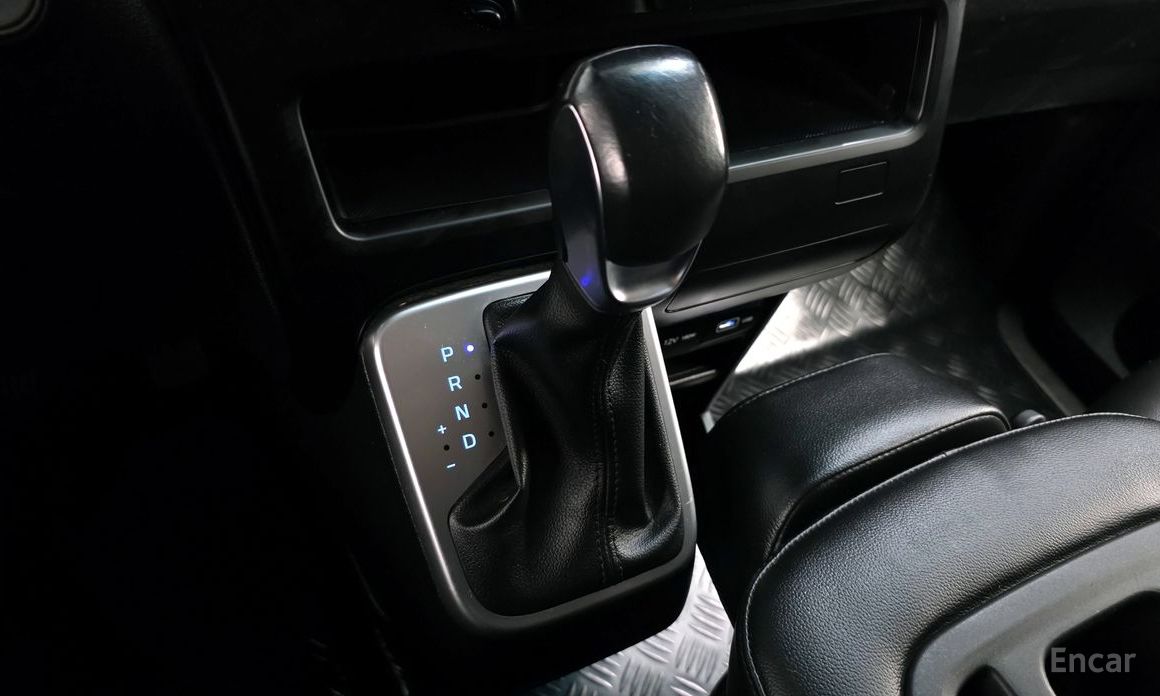 2021 Hyundai Staria  Tourer 11-Seater Modern с пробегом 68 034 км