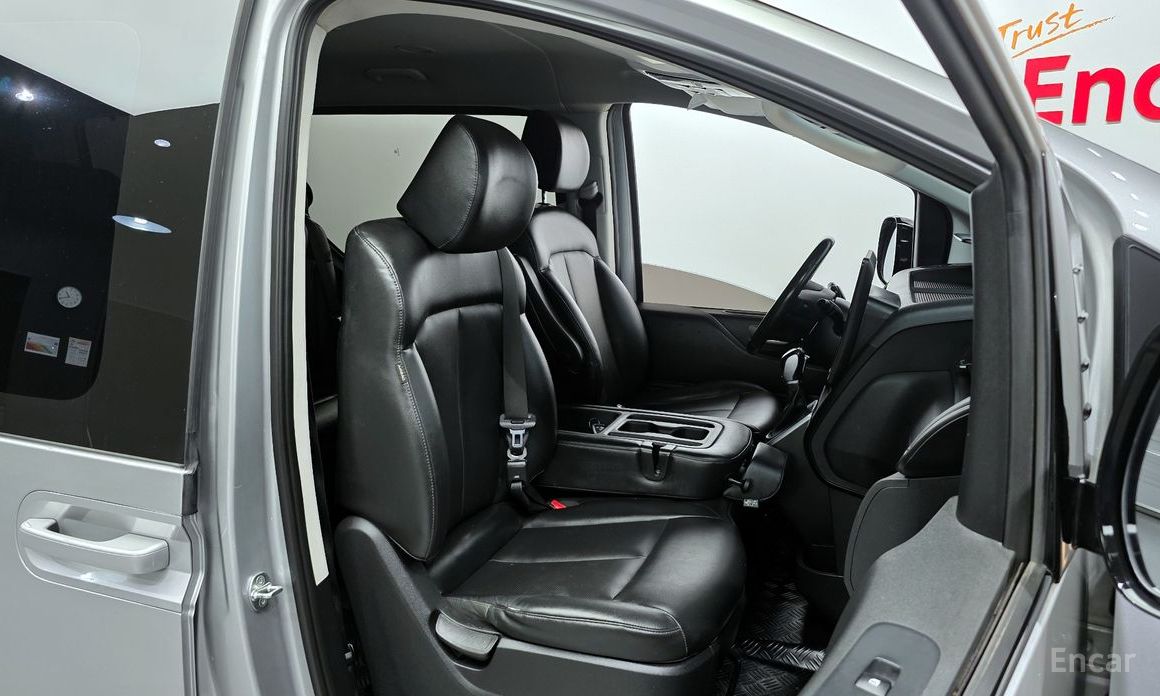 2021 Hyundai Staria  Tourer 11-Seater Modern с пробегом 68 034 км