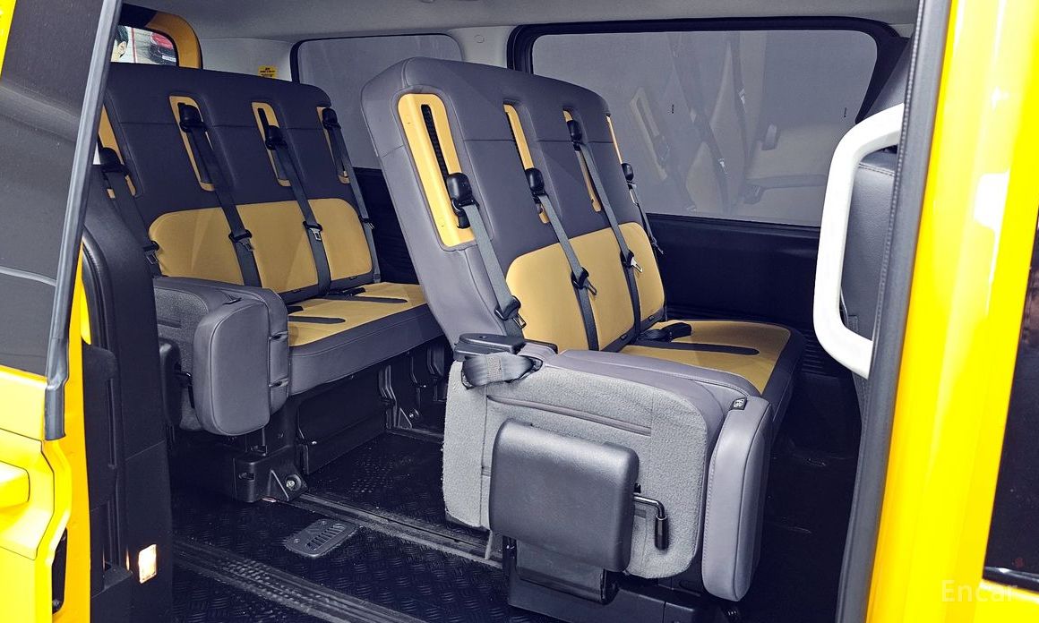 2022 Hyundai Staria  L3.5  Kinder Safety Car 15-Seater с пробегом 32 753 км