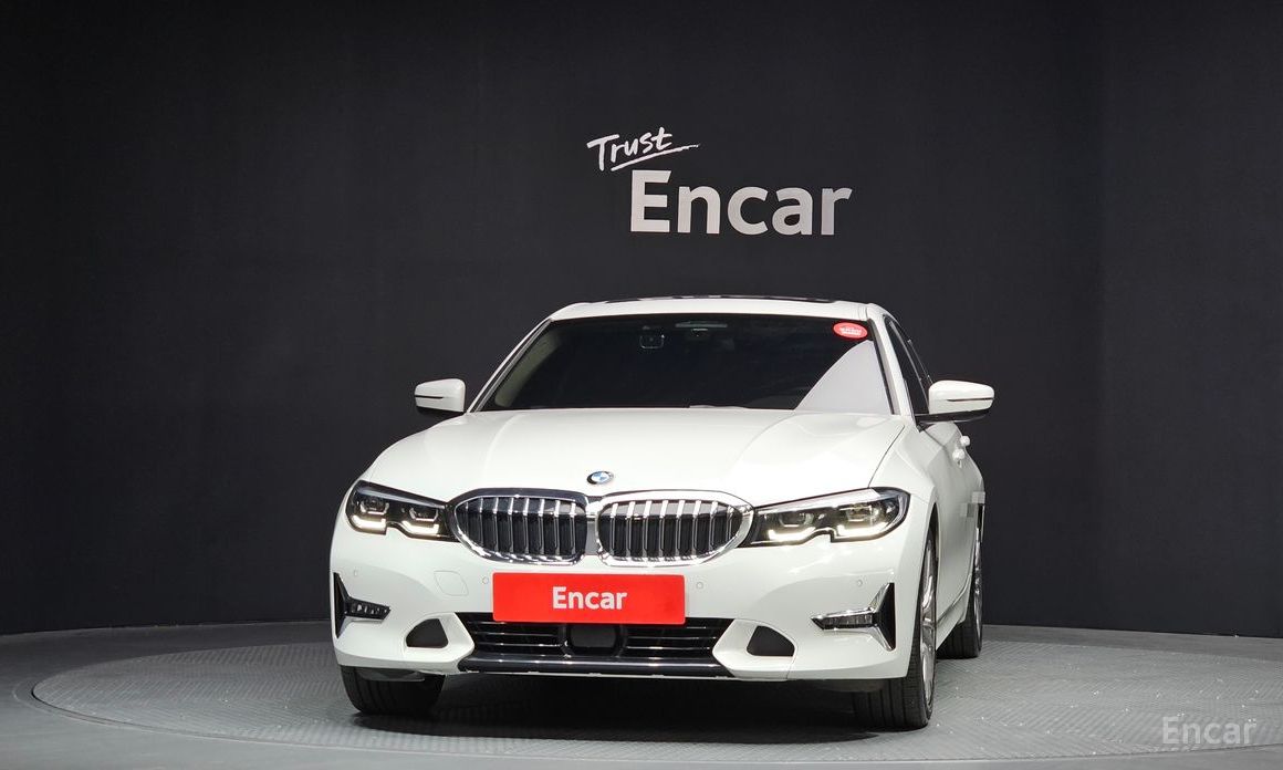 2022 BMW 3 серии VII (G2x) 320i Luxury с пробегом 45 959 км