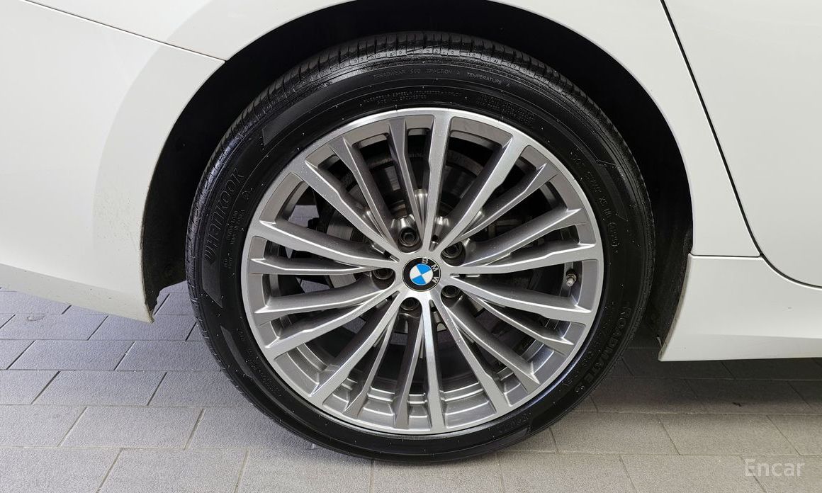 2022 BMW 3 серии VII (G2x) 320i Luxury с пробегом 45 959 км