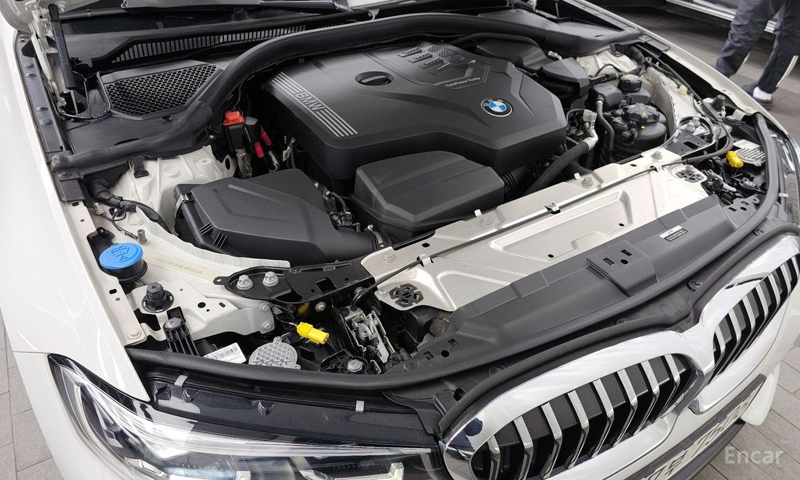 2022 BMW 3 серии VII (G2x) 320i Luxury с пробегом 45 959 км